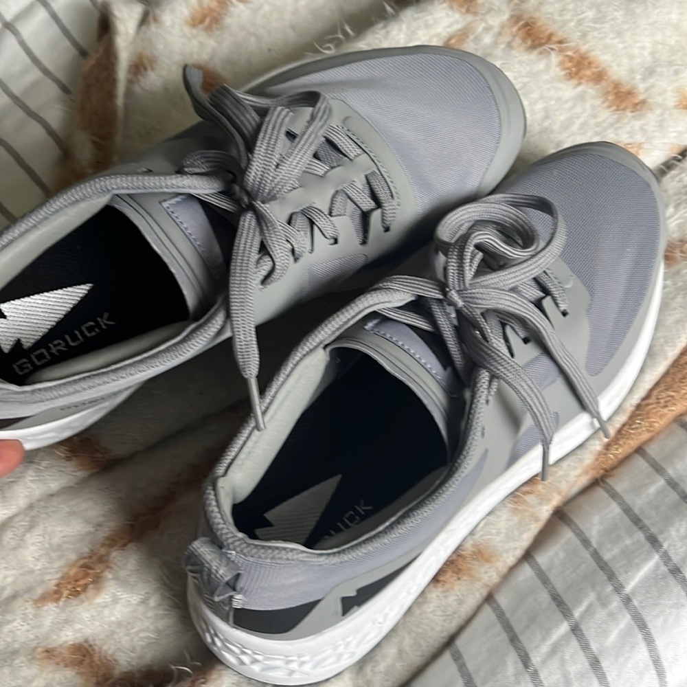 GoRuck Rough Runners Grey/white (size 10.5 women)
